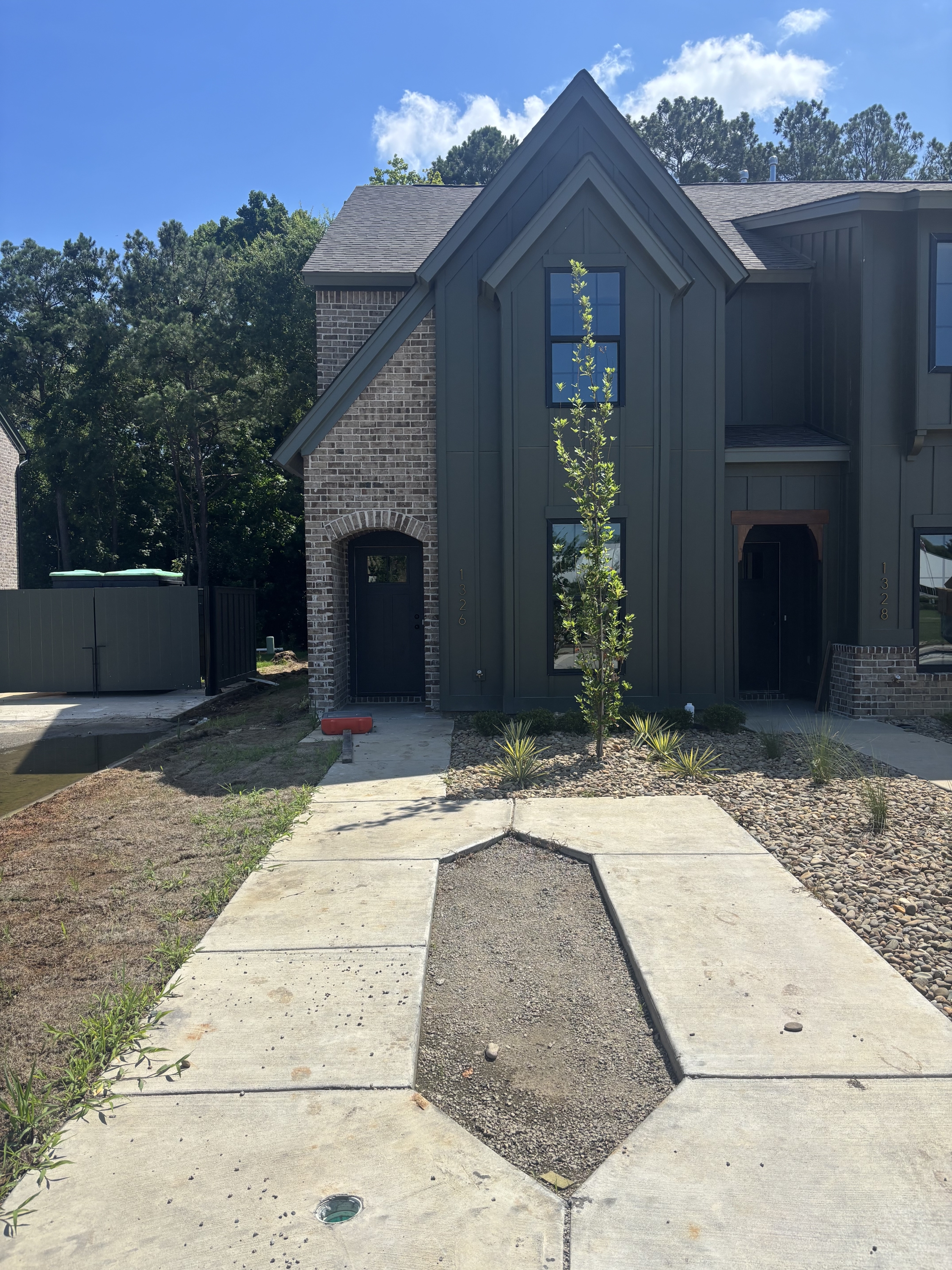 1326 Twelve Oaks Ln - 1