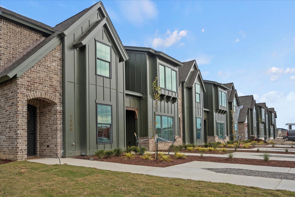 1312 twelve oaks ln - 1